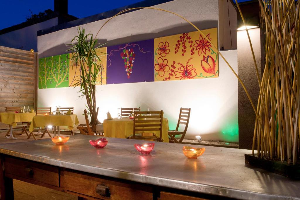Hotel Restaurant Logis La Palette Wettolsheim Eksteriør billede